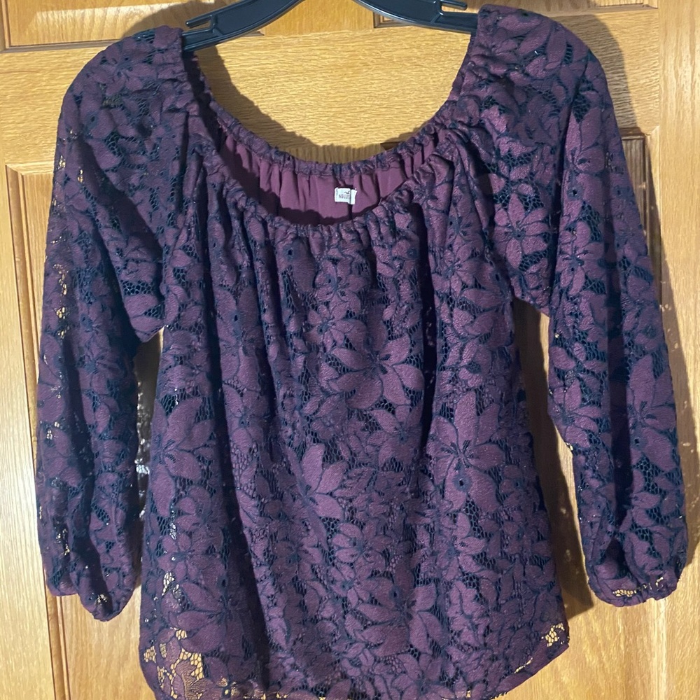 Hollister size small purple blouse